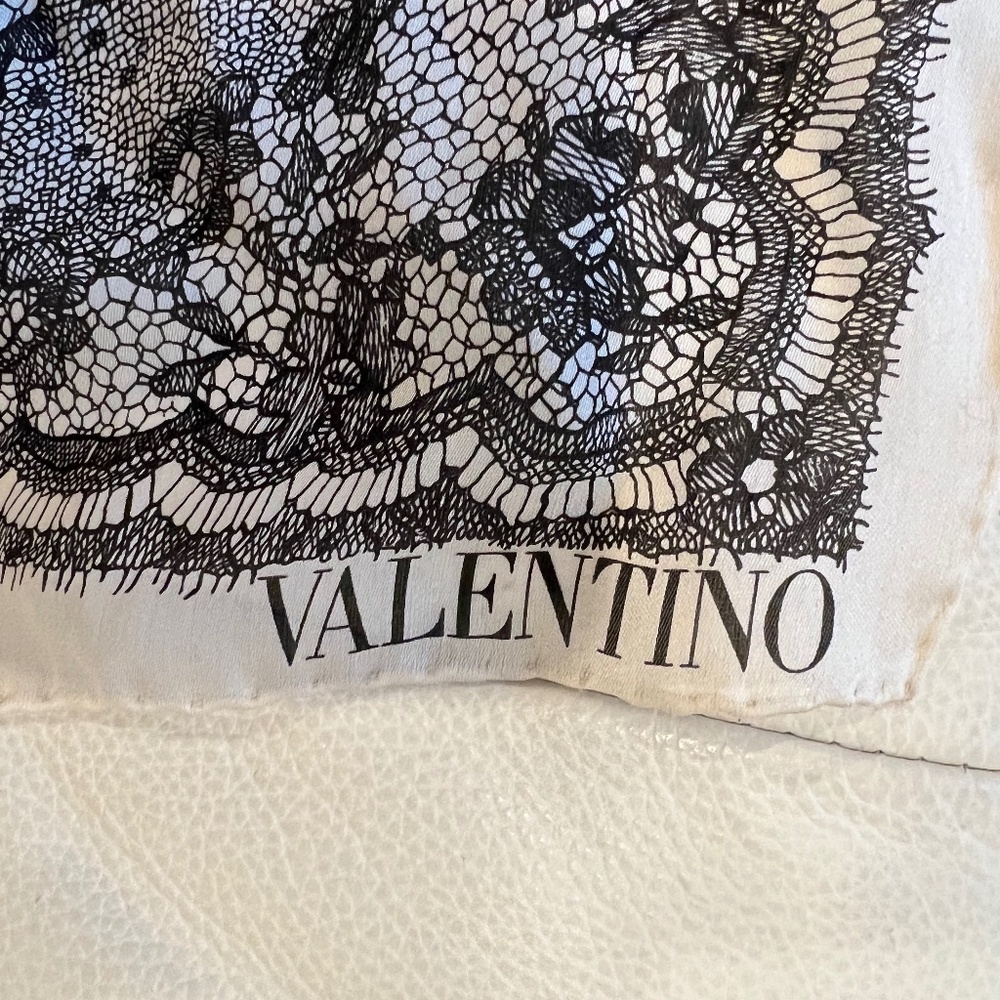 Valentino Garavani Vintage Monochrome Floral Lace Print Silk Stole